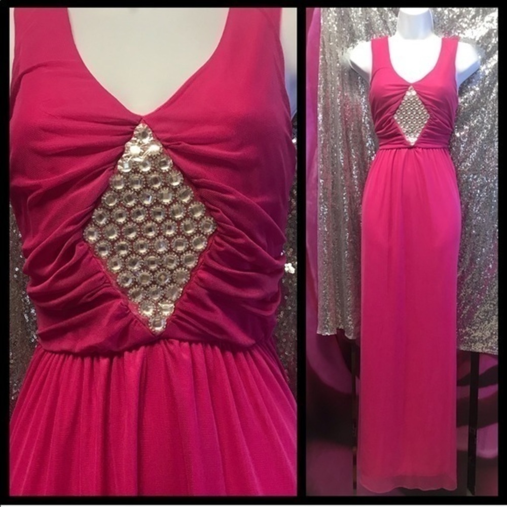 ❣️ Sale was $65 down sizing ❣️ Gorgeous jeweled dress